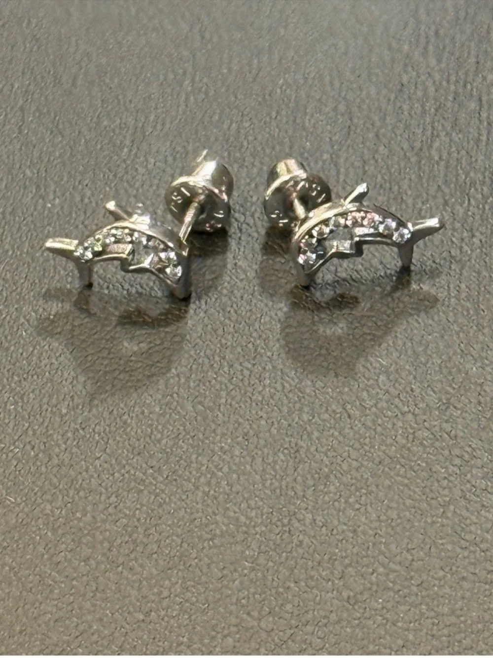 N/A dolphin earrings